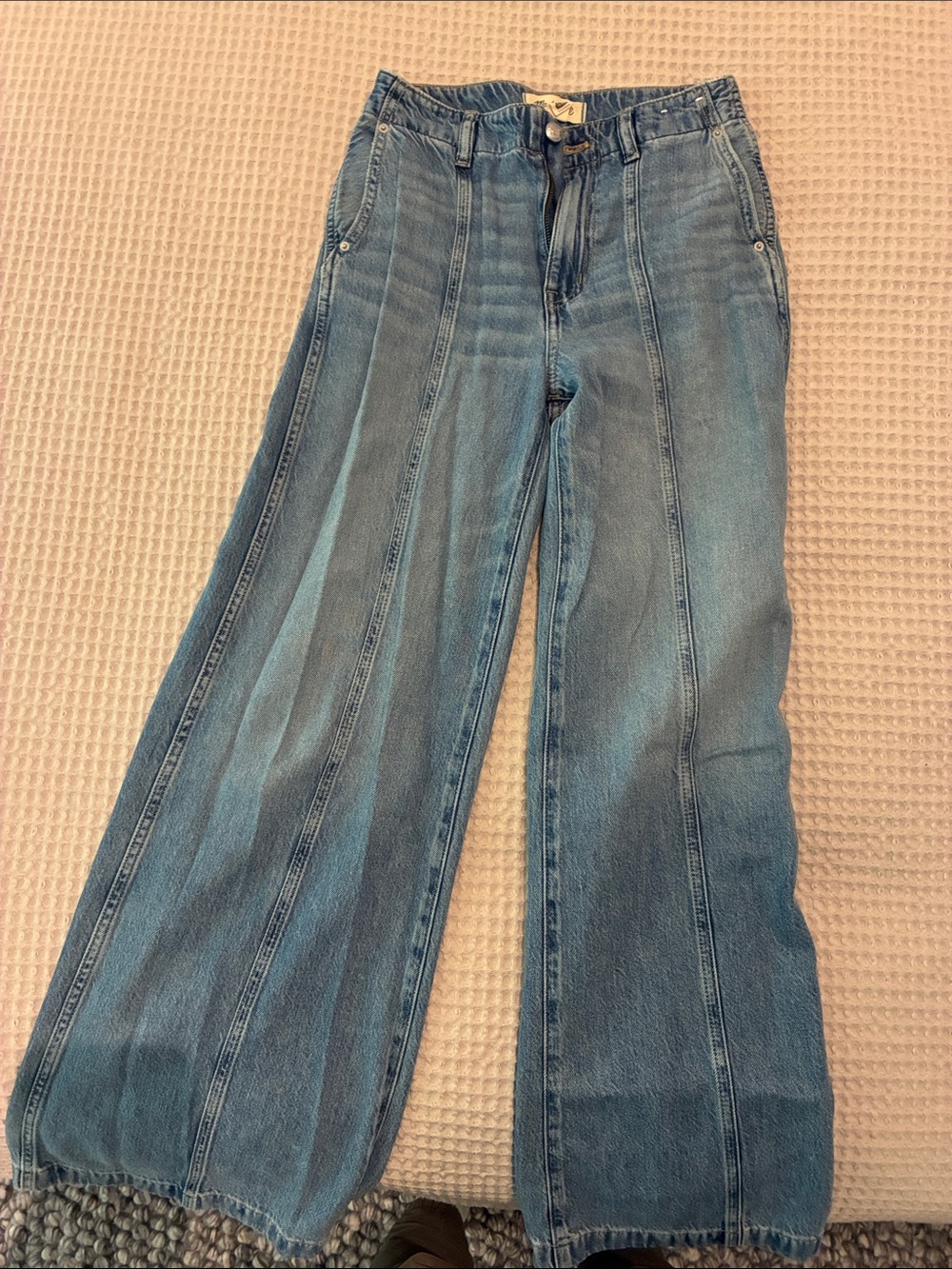 Wide-Leg Blue Panel-Seam Jeans